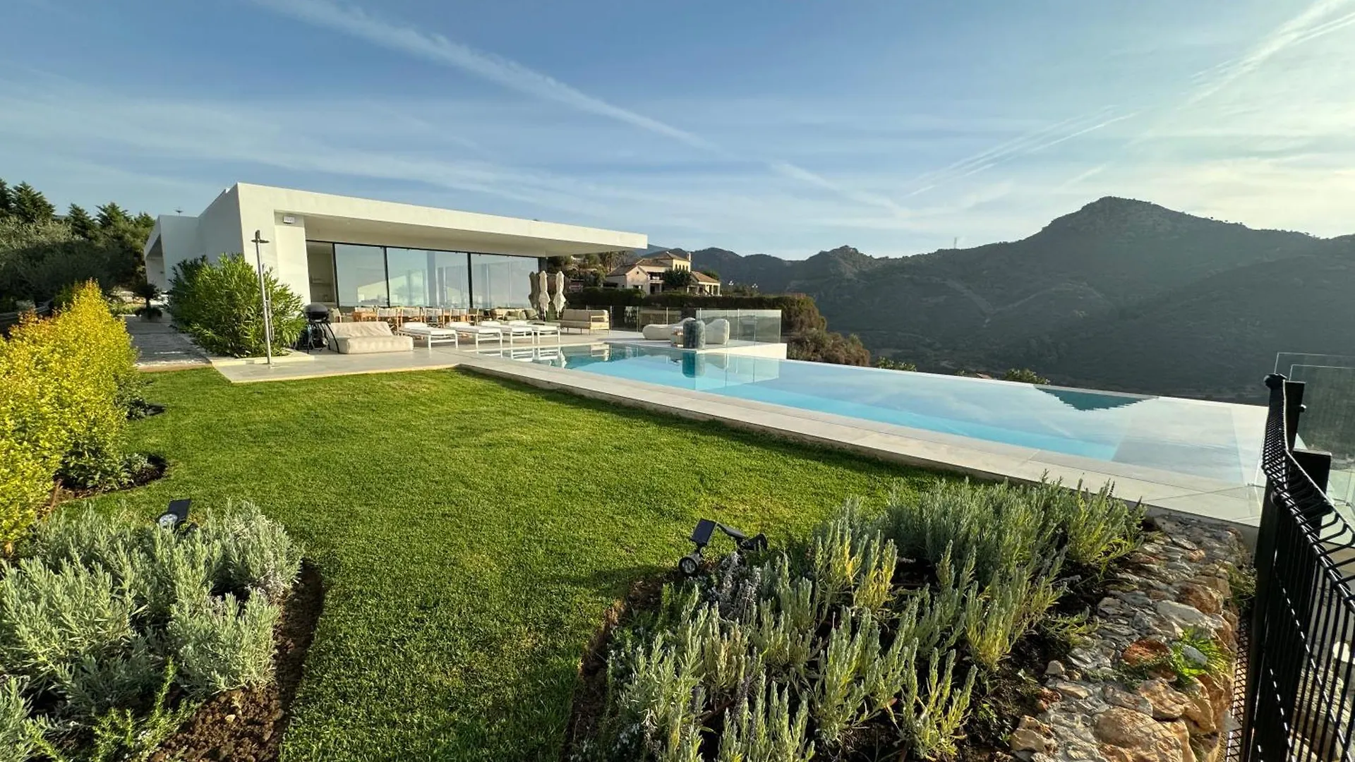 Exclusive Villa Imagine Marbella Breathtaking Panoramic Sea Views Heated Infinity Pool Benahavís 0*,  Spanien
