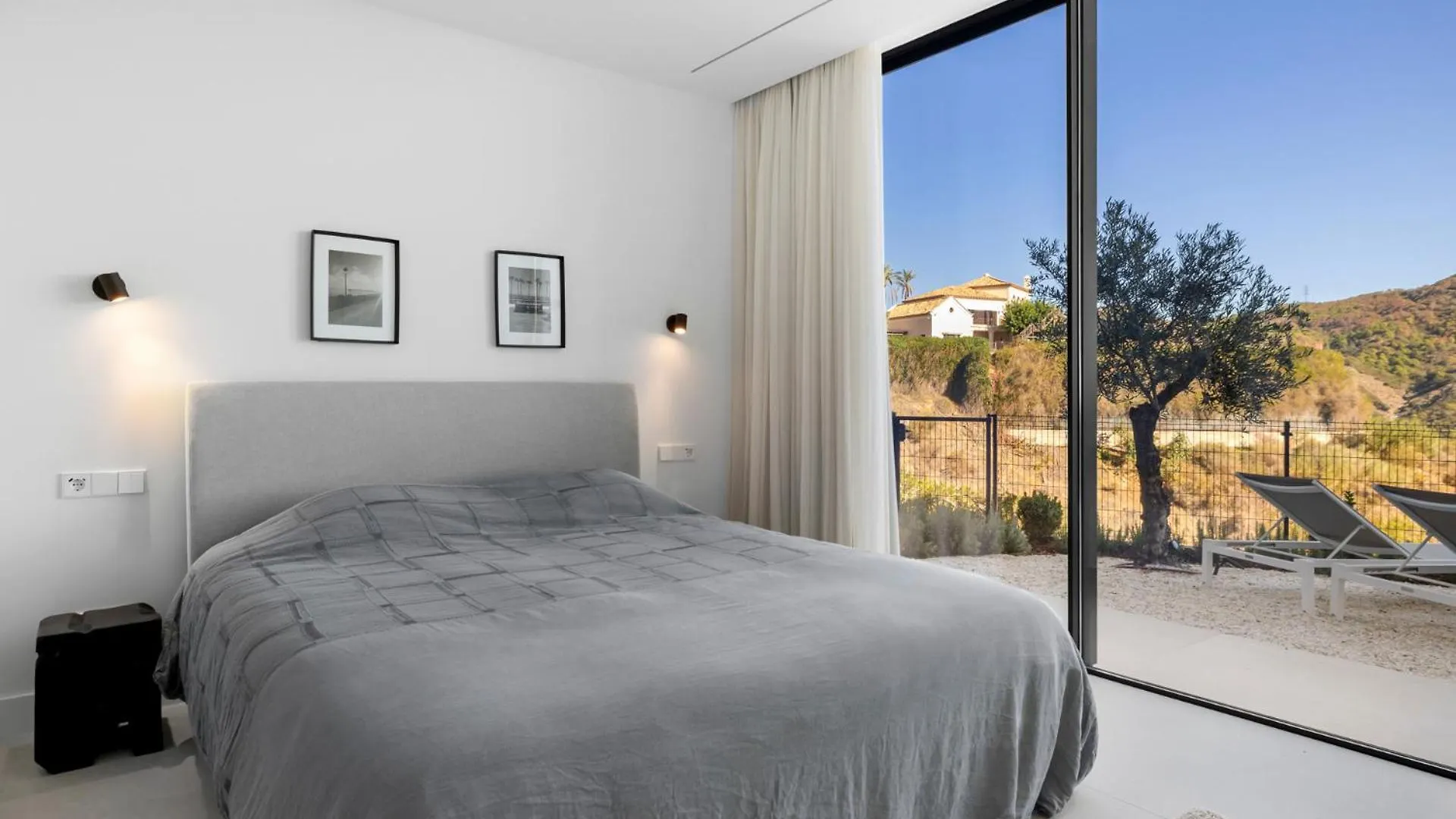 Exclusive Villa Imagine Marbella Breathtaking Panoramic Sea Views Heated Infinity Pool Benahavís