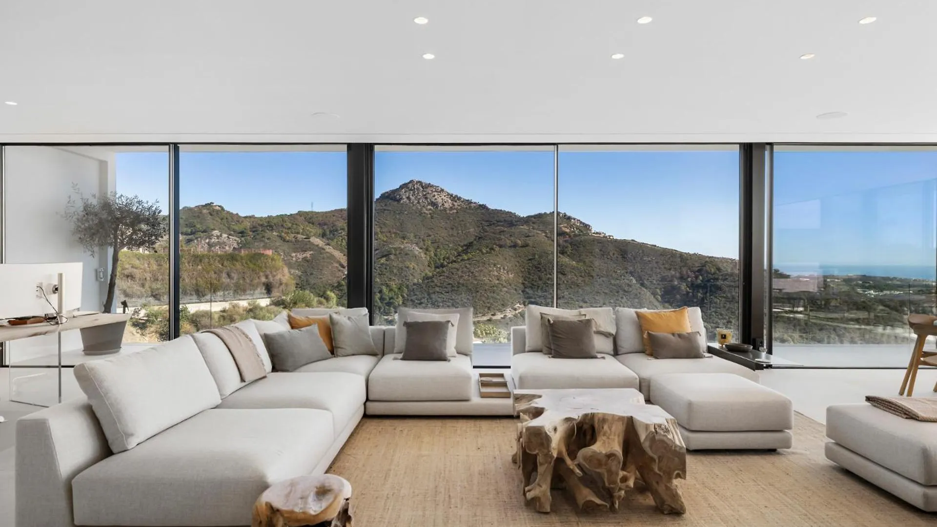 Exclusive Villa Imagine Marbella Breathtaking Panoramic Sea Views Heated Infinity Pool Benahavís